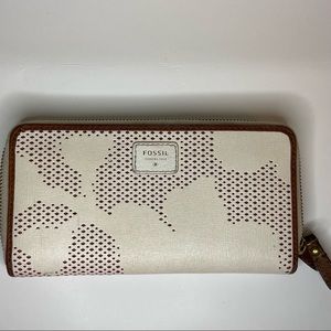 Fossil white and Tan ziparound wallet